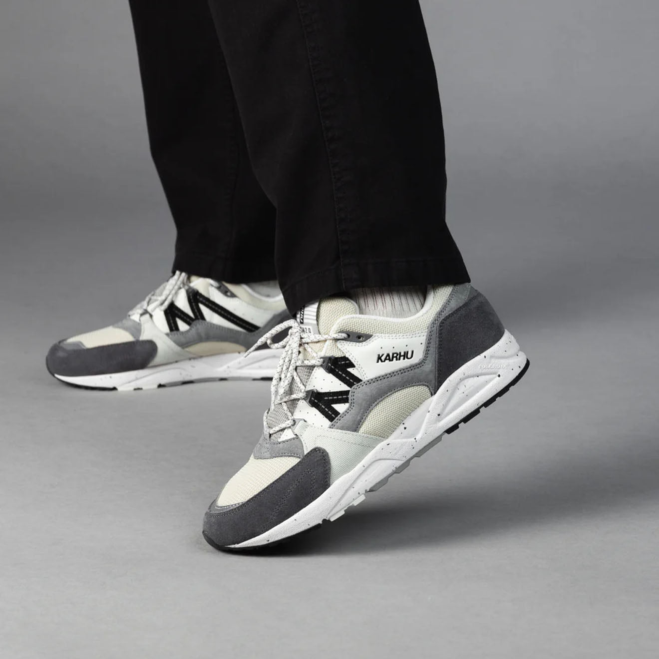 Karhu Fusion 2.0 Trainer Limestone / Jet Black